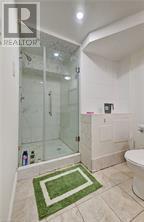 53 HELENE CRESCENT - 26