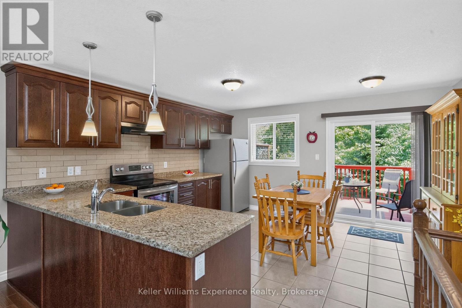 5 SHEPPARD DRIVE - 10