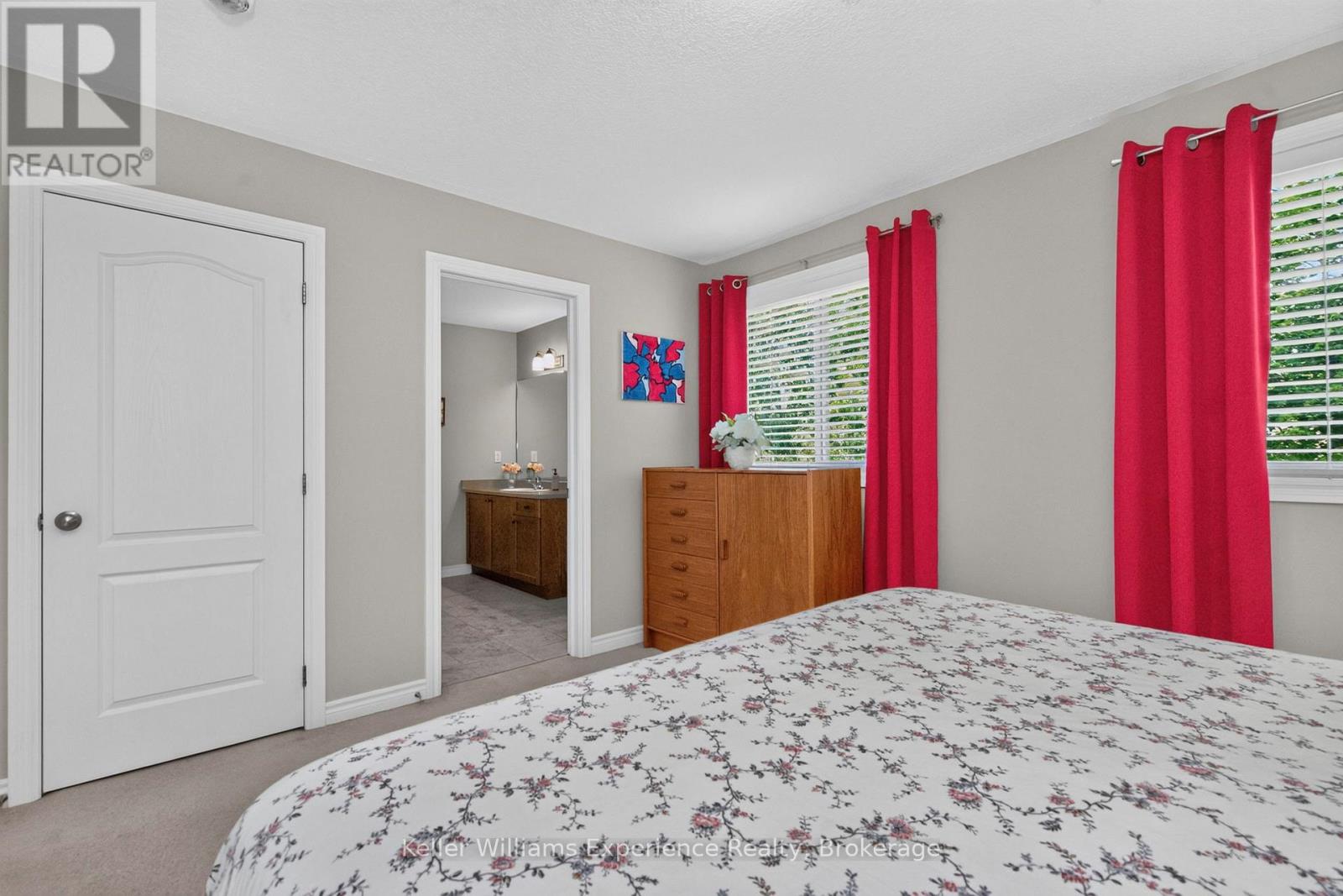 5 SHEPPARD DRIVE - 14