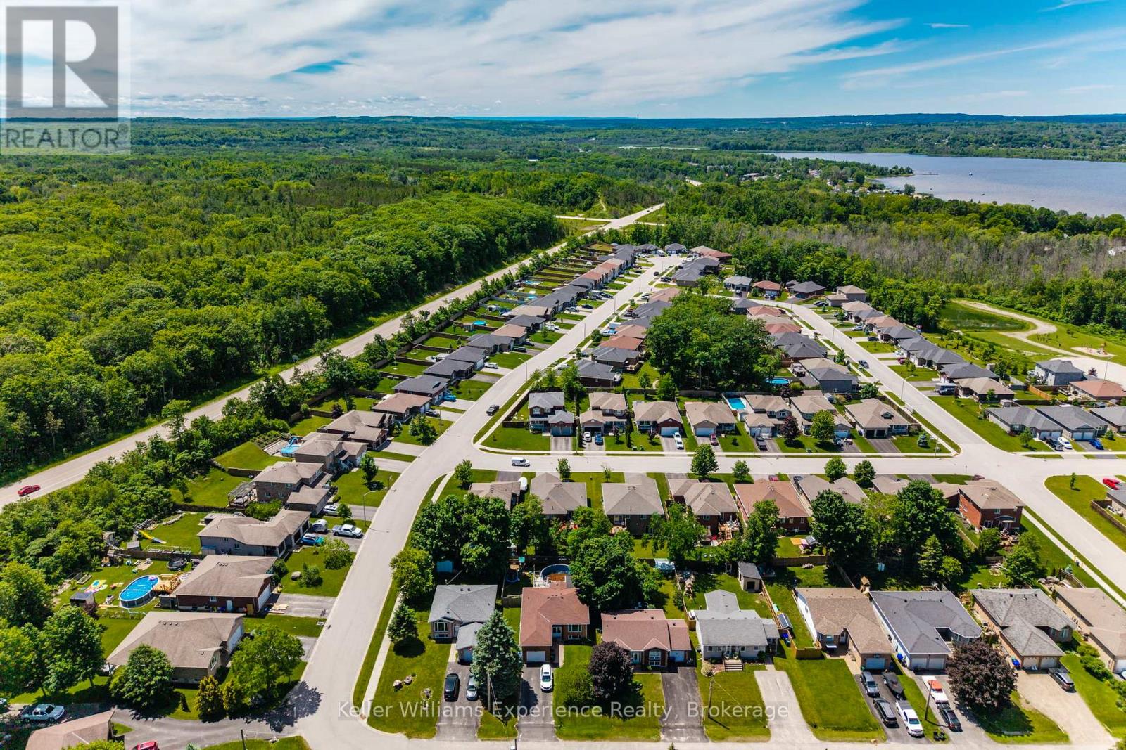 5 SHEPPARD DRIVE - 39