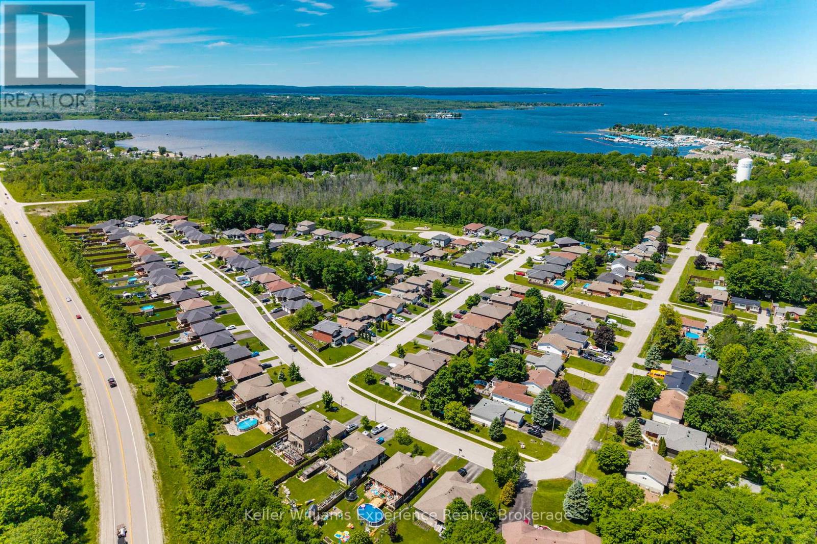 5 SHEPPARD DRIVE - 40