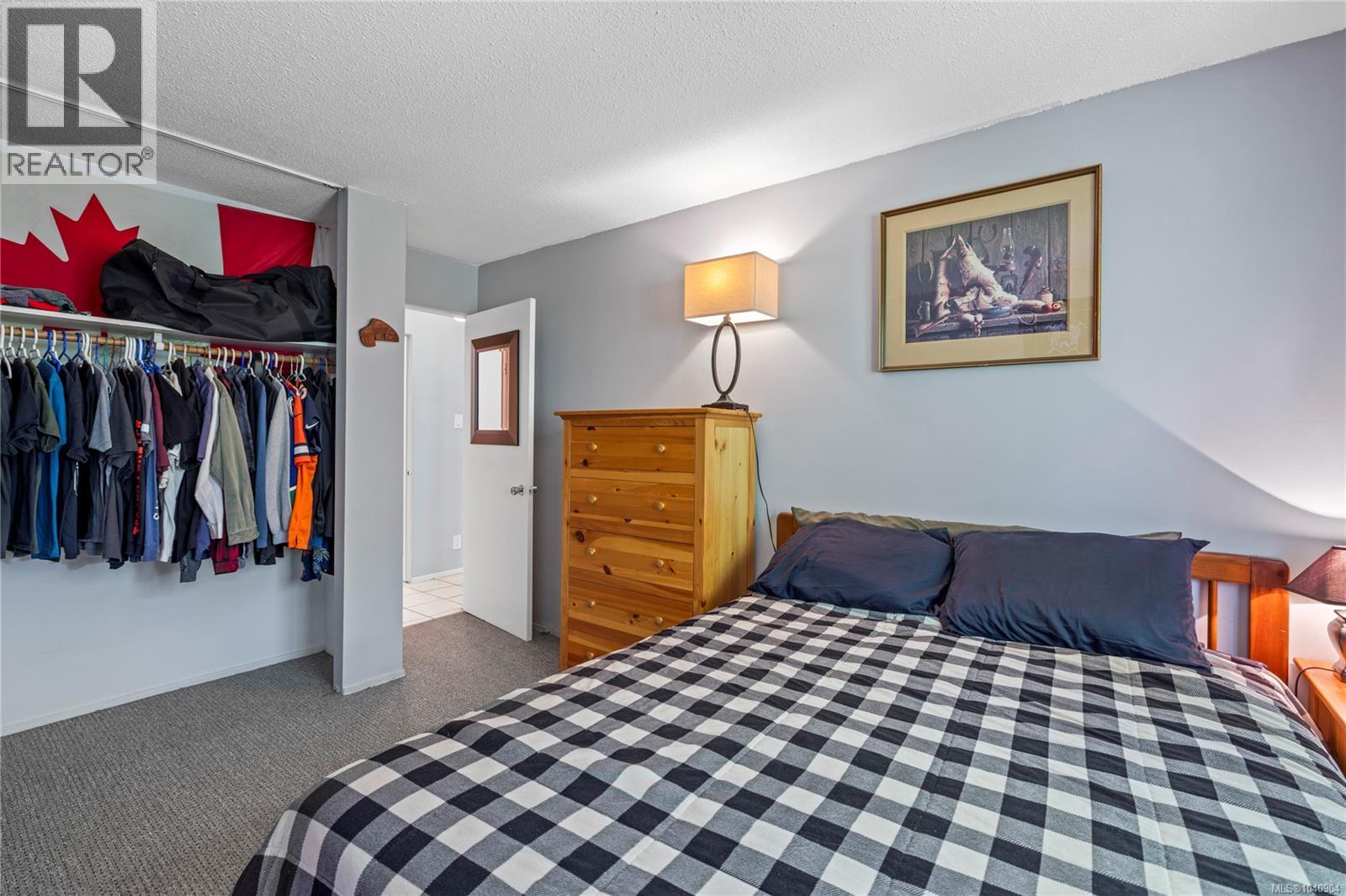 #5208 999 Bowen Rd - 13