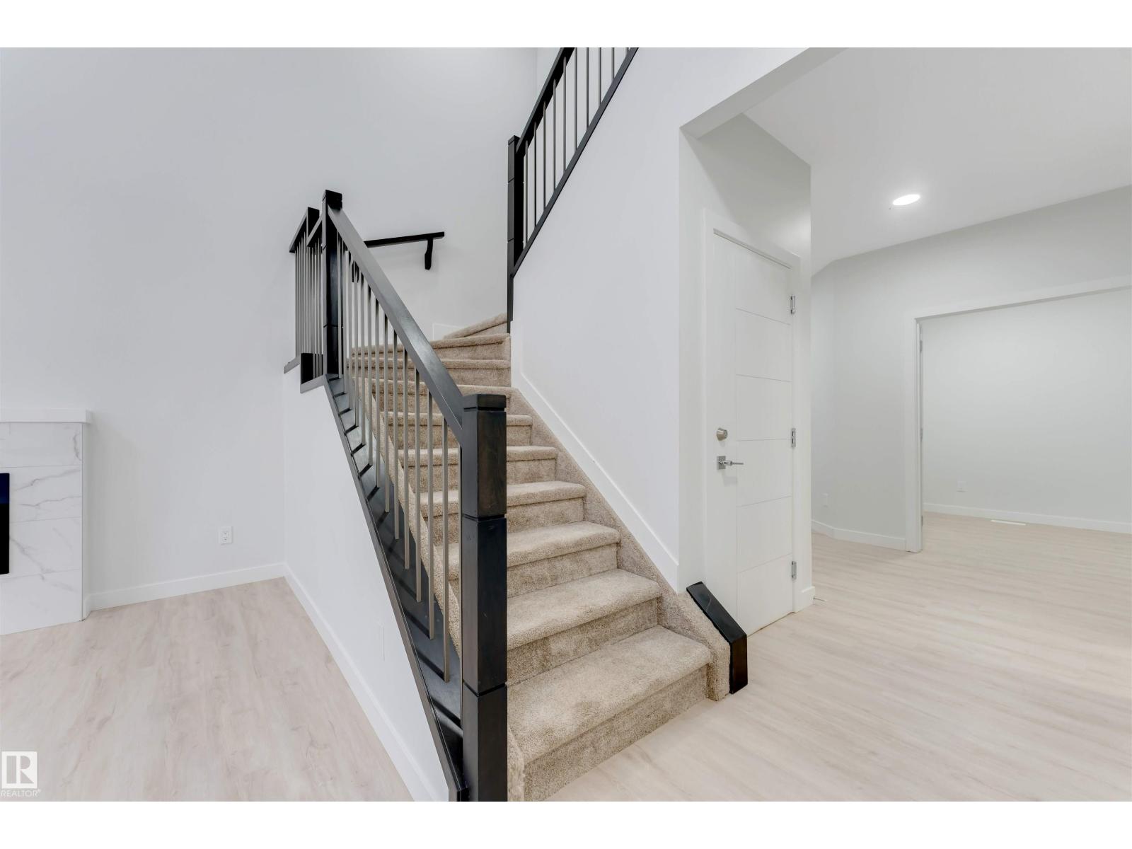 339 ROBERTS WD — photo 20