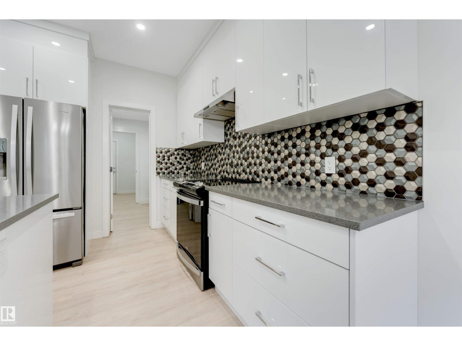 339 ROBERTS WD — photo 24
