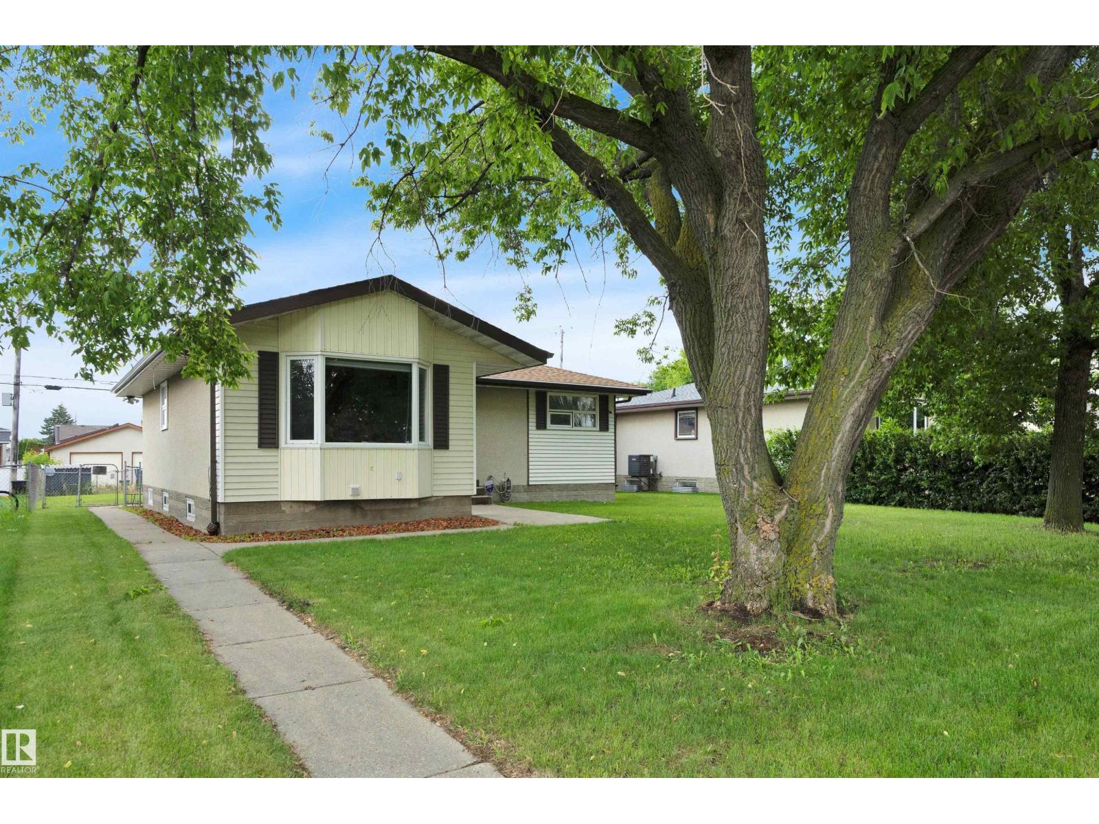 13327 73 ST NW - photo 2