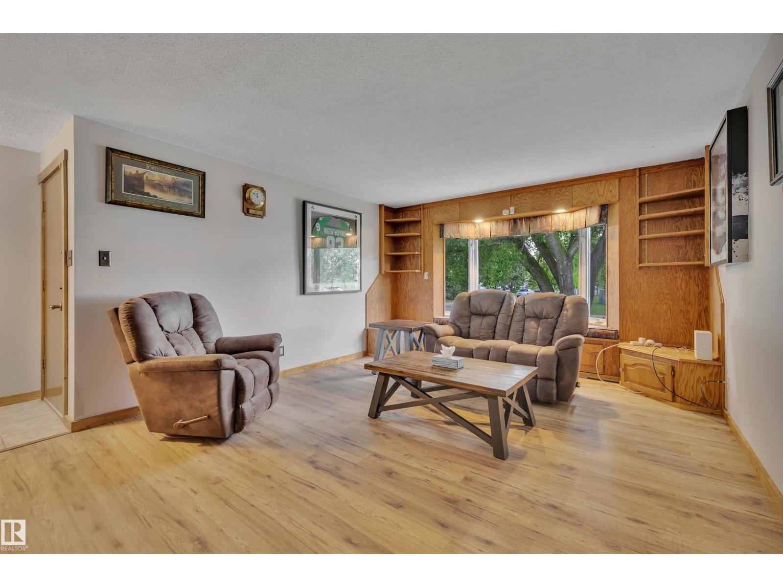 13327 73 ST NW - photo 4