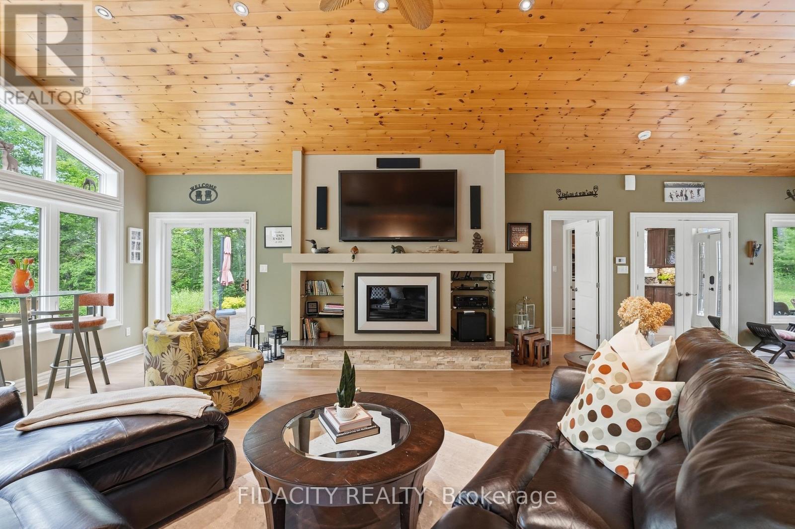1492 DEVIL LAKE ROAD - Image 17