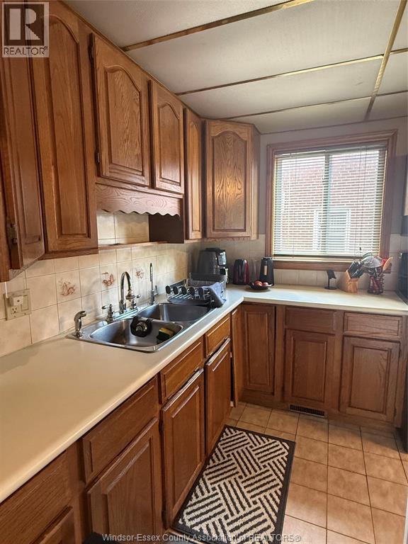 1310 ASKIN AVENUE - 5