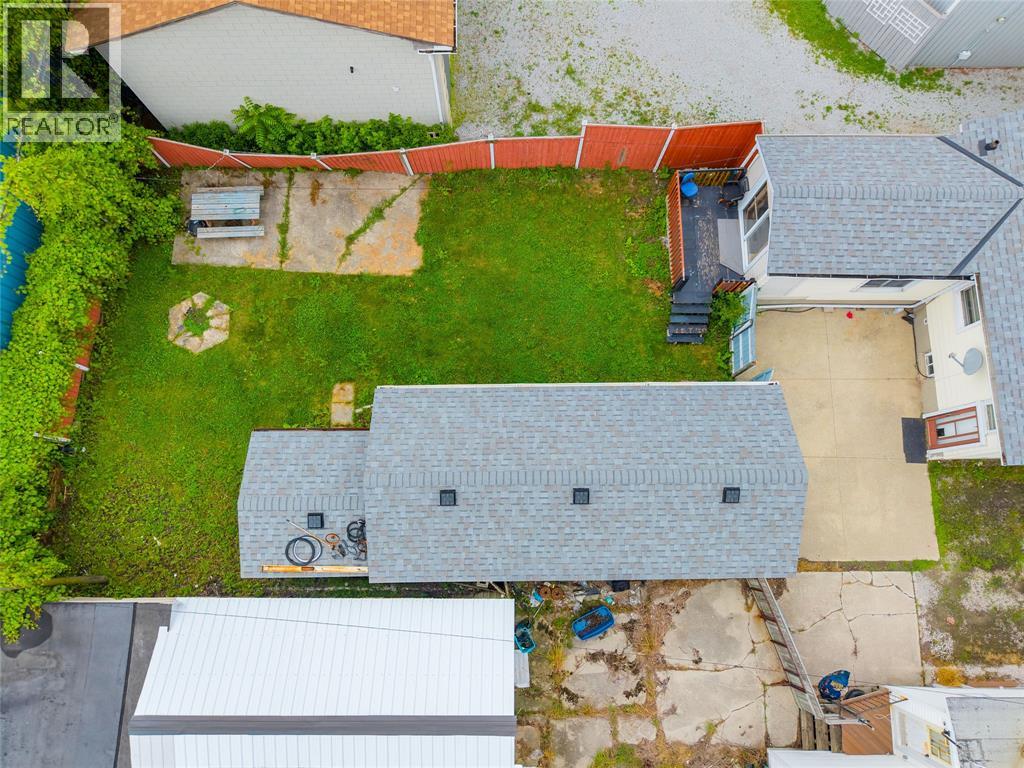 181 Campbell STREET - 22