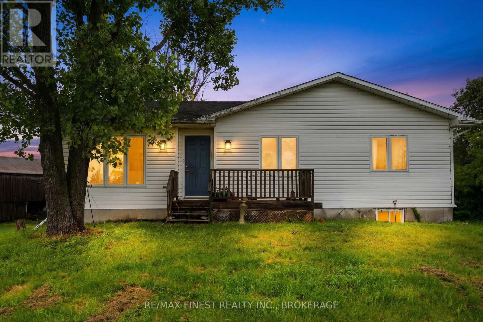 697 HINCH ROAD - 1