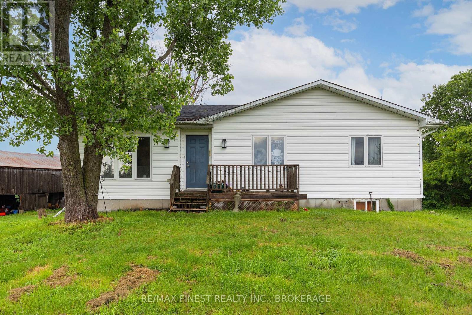 697 HINCH ROAD - 2