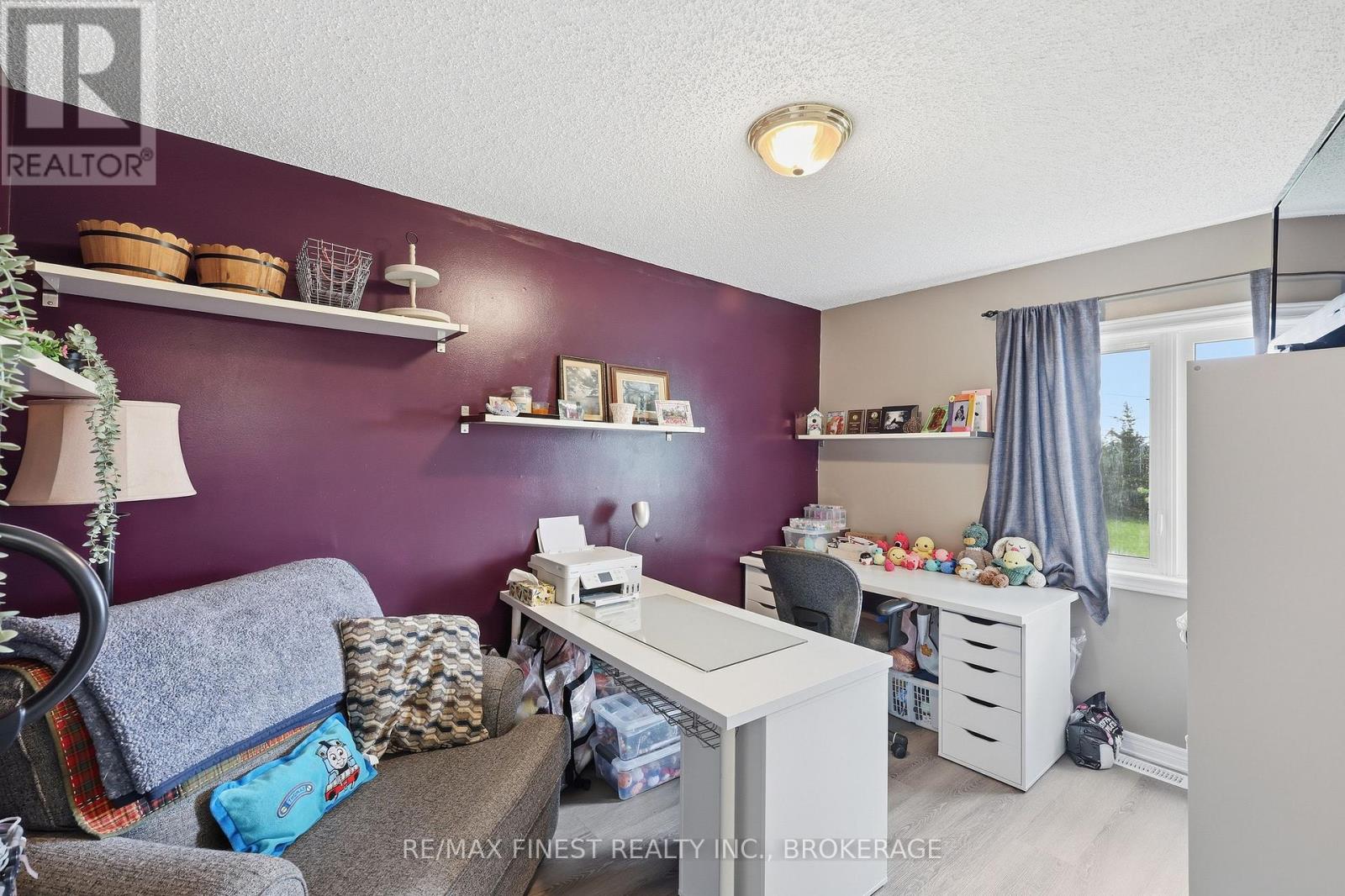 697 HINCH ROAD - 20
