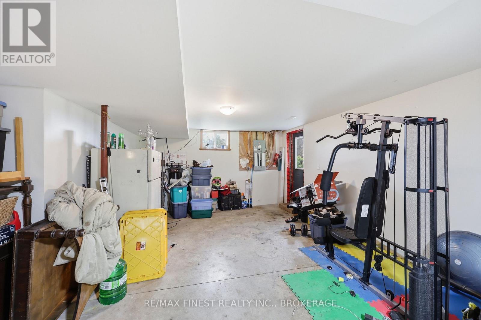 697 HINCH ROAD - 29
