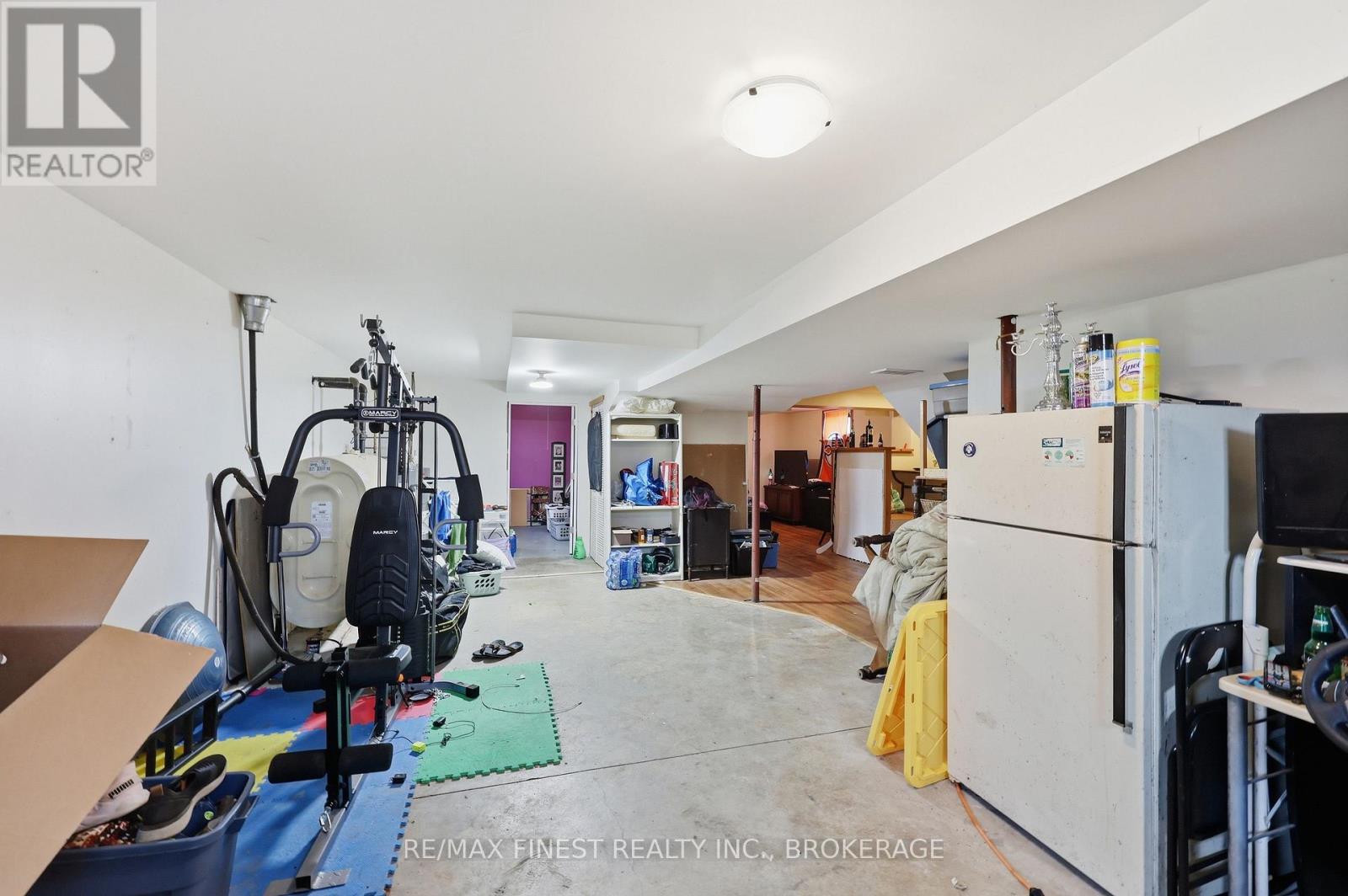 697 HINCH ROAD - 30