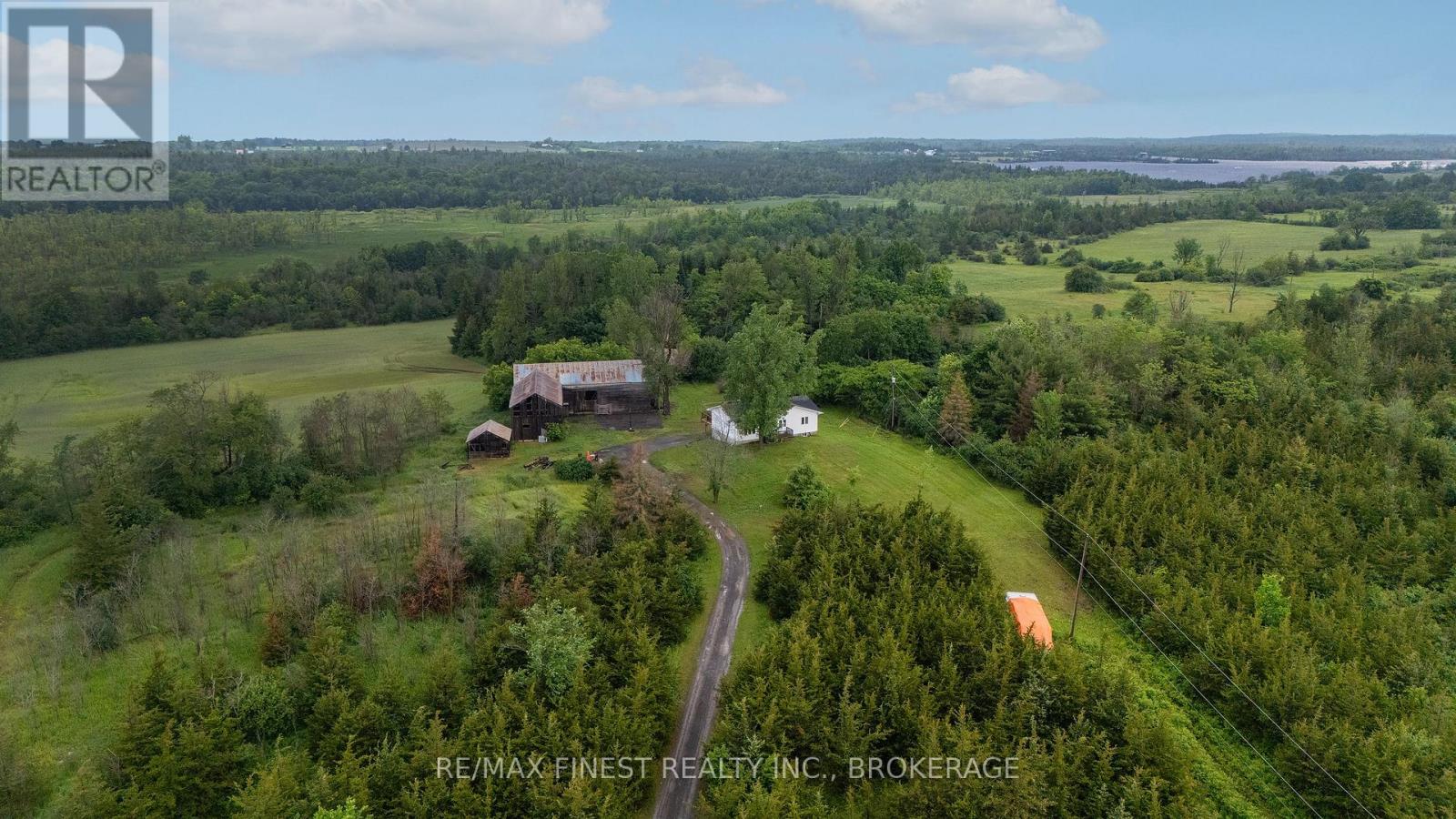 697 HINCH ROAD - 4