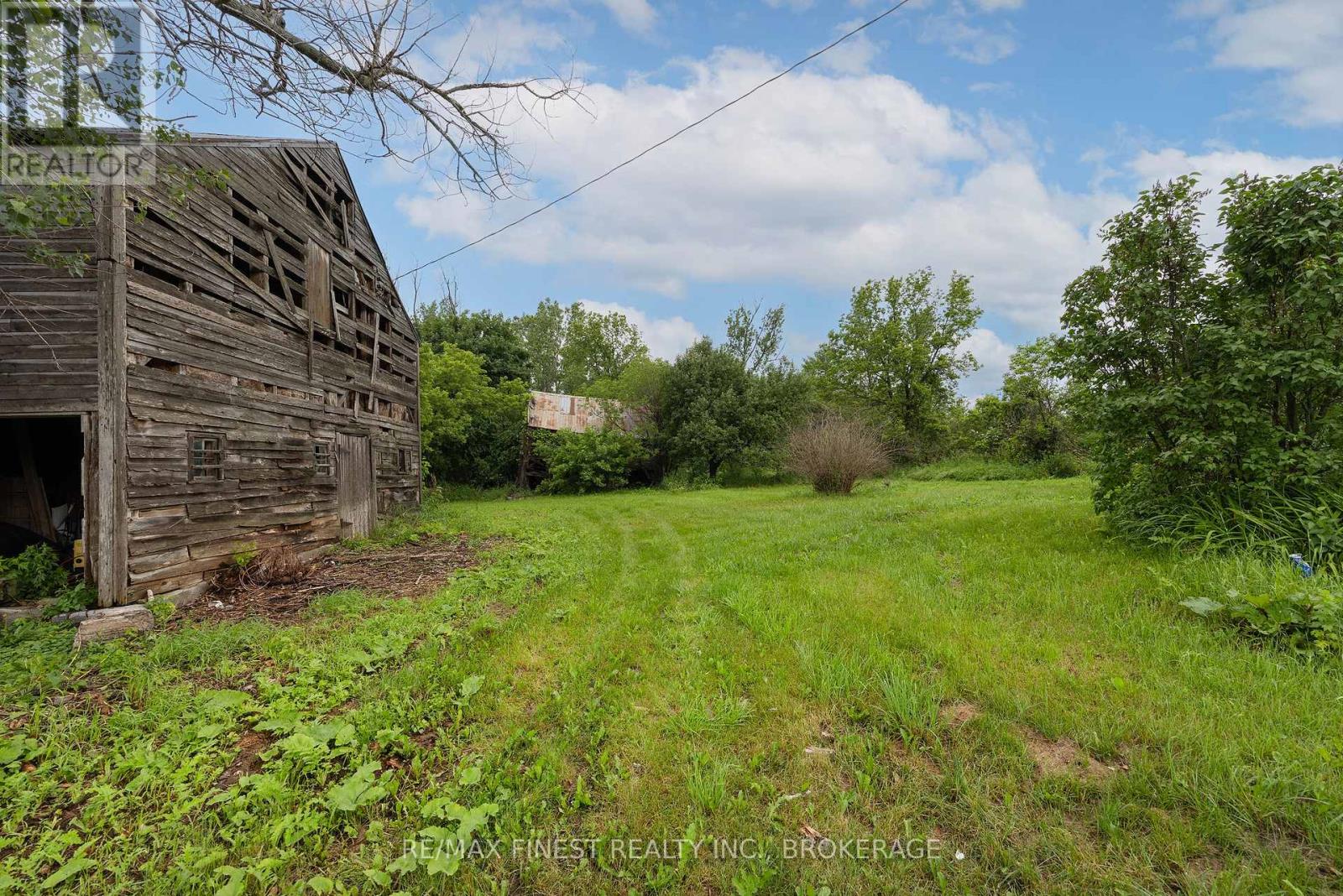 697 HINCH ROAD - 45