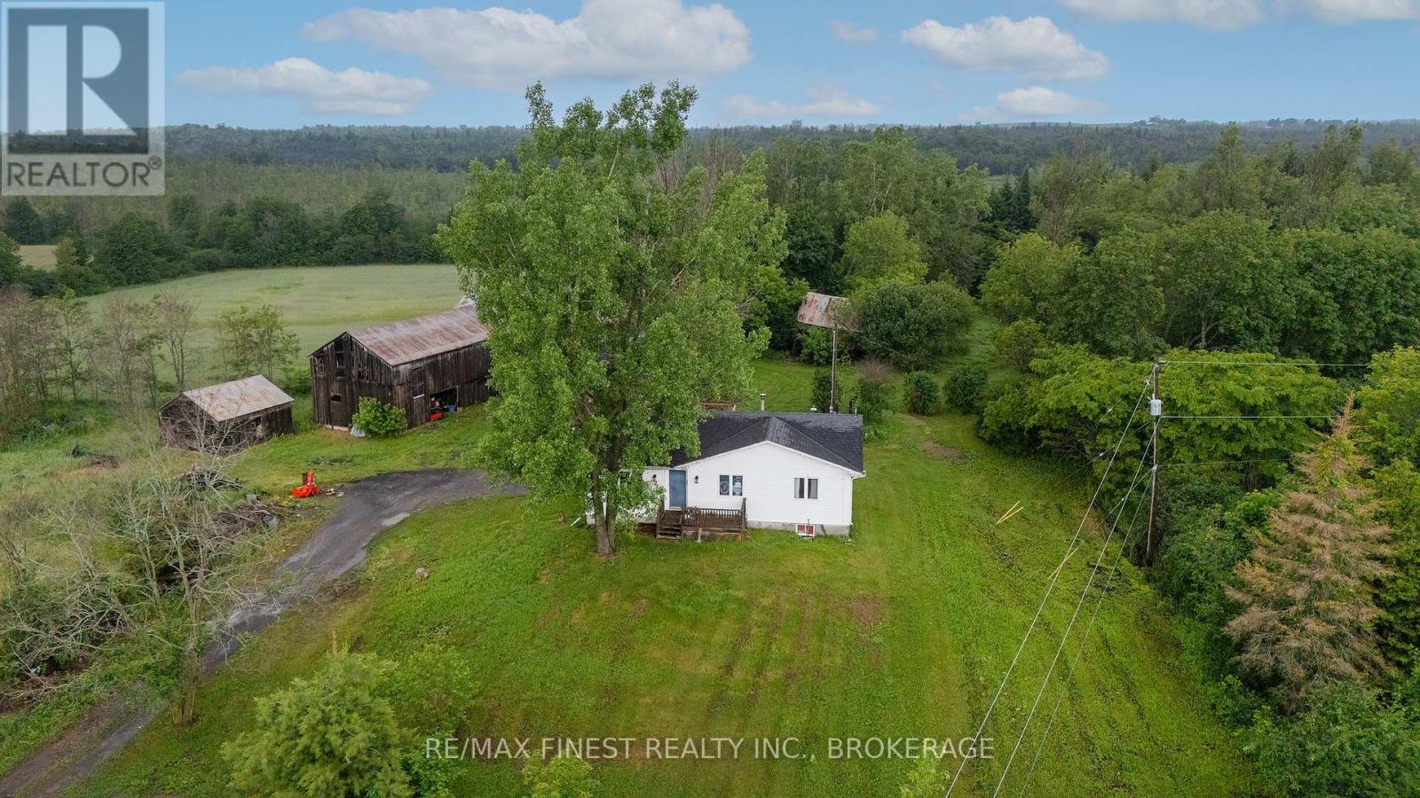 697 HINCH ROAD - 46