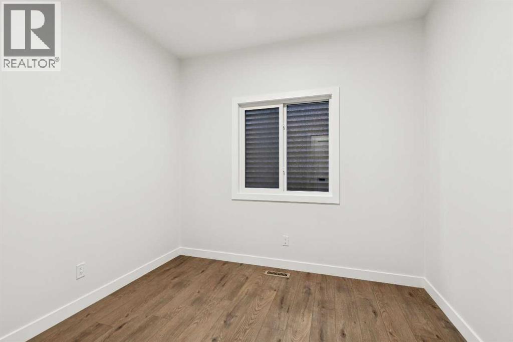 210 Sora Way SE - 19