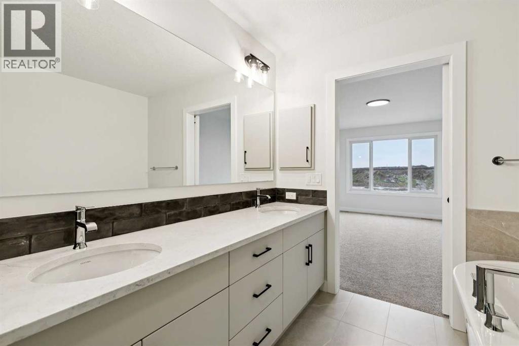 210 Sora Way SE - 32