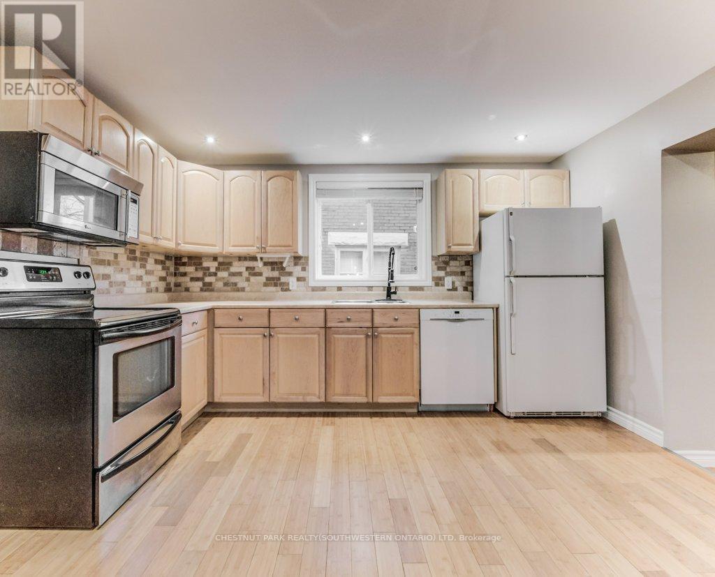 26 ST. LEGER STREET - 11