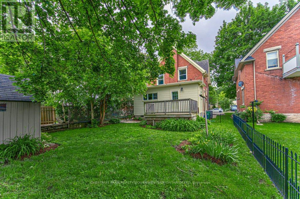 26 ST. LEGER STREET - 38