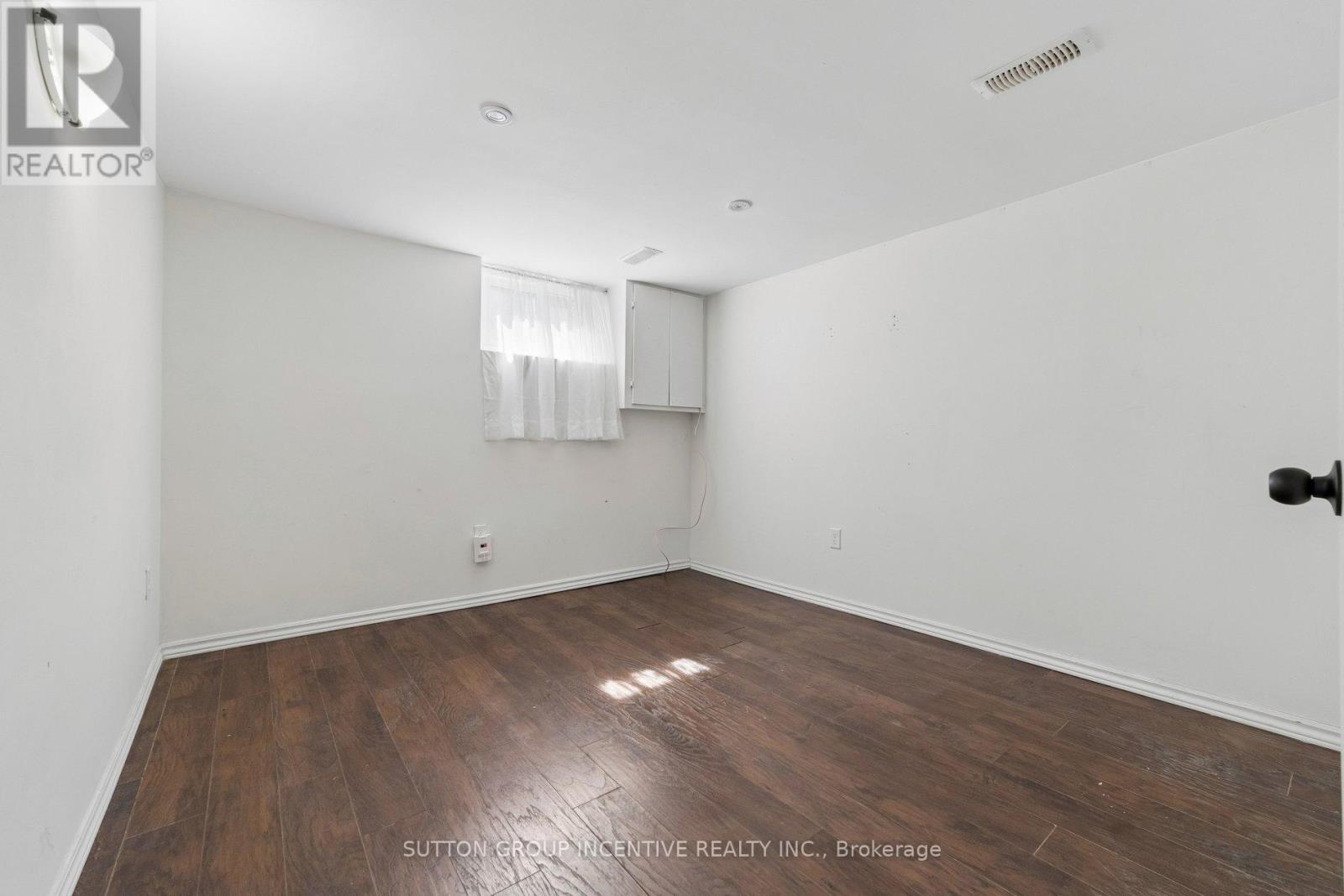 581 ARNDON AVENUE - 39