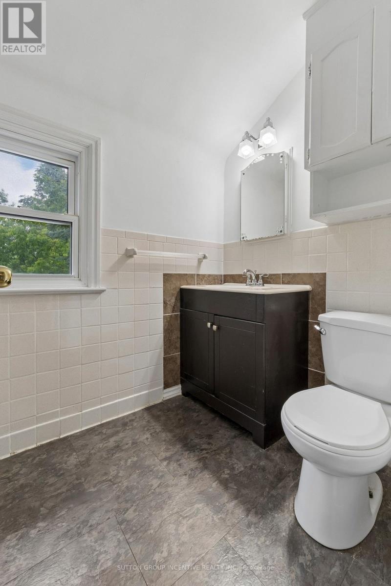 581 ARNDON AVENUE - 30