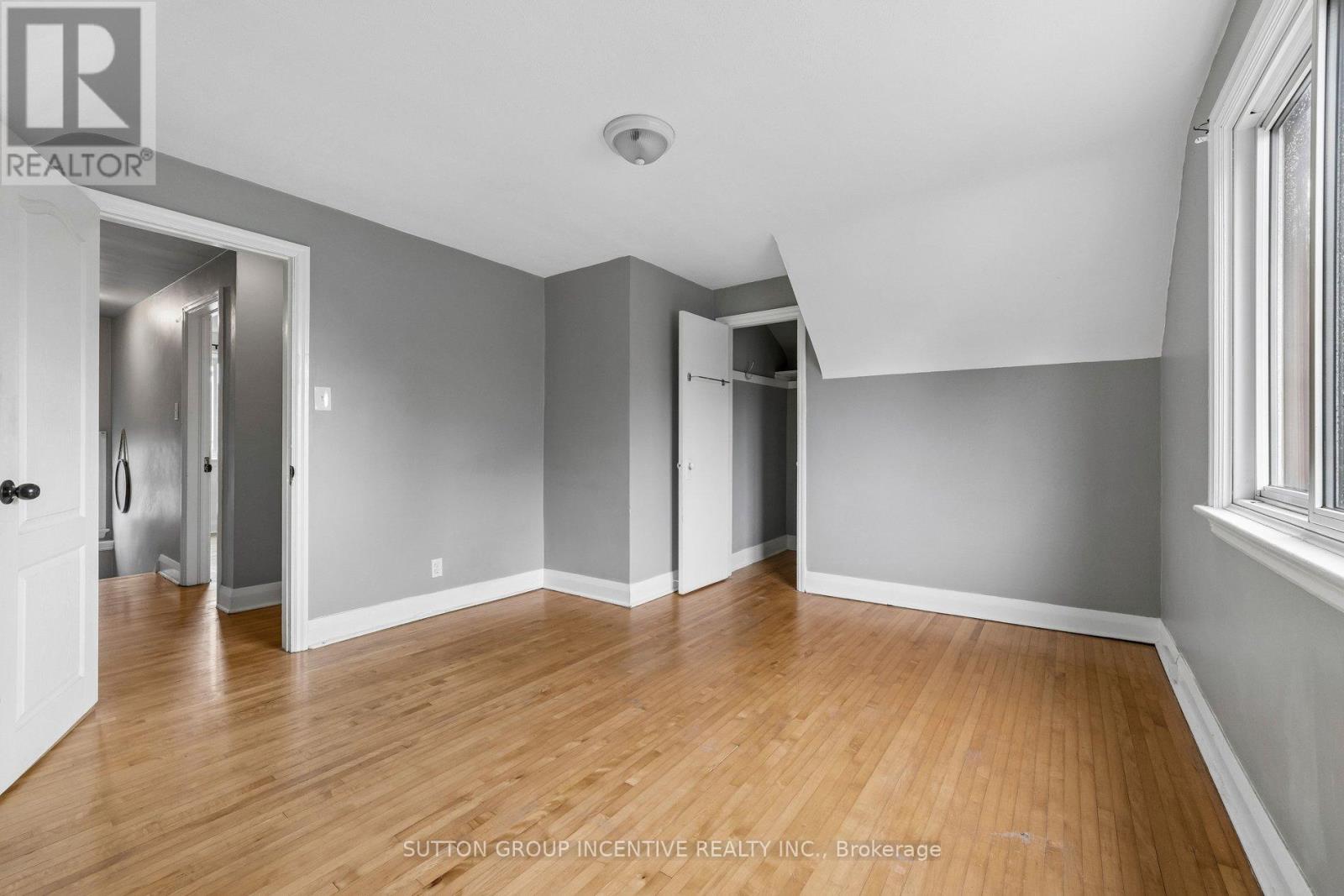 581 ARNDON AVENUE - 28