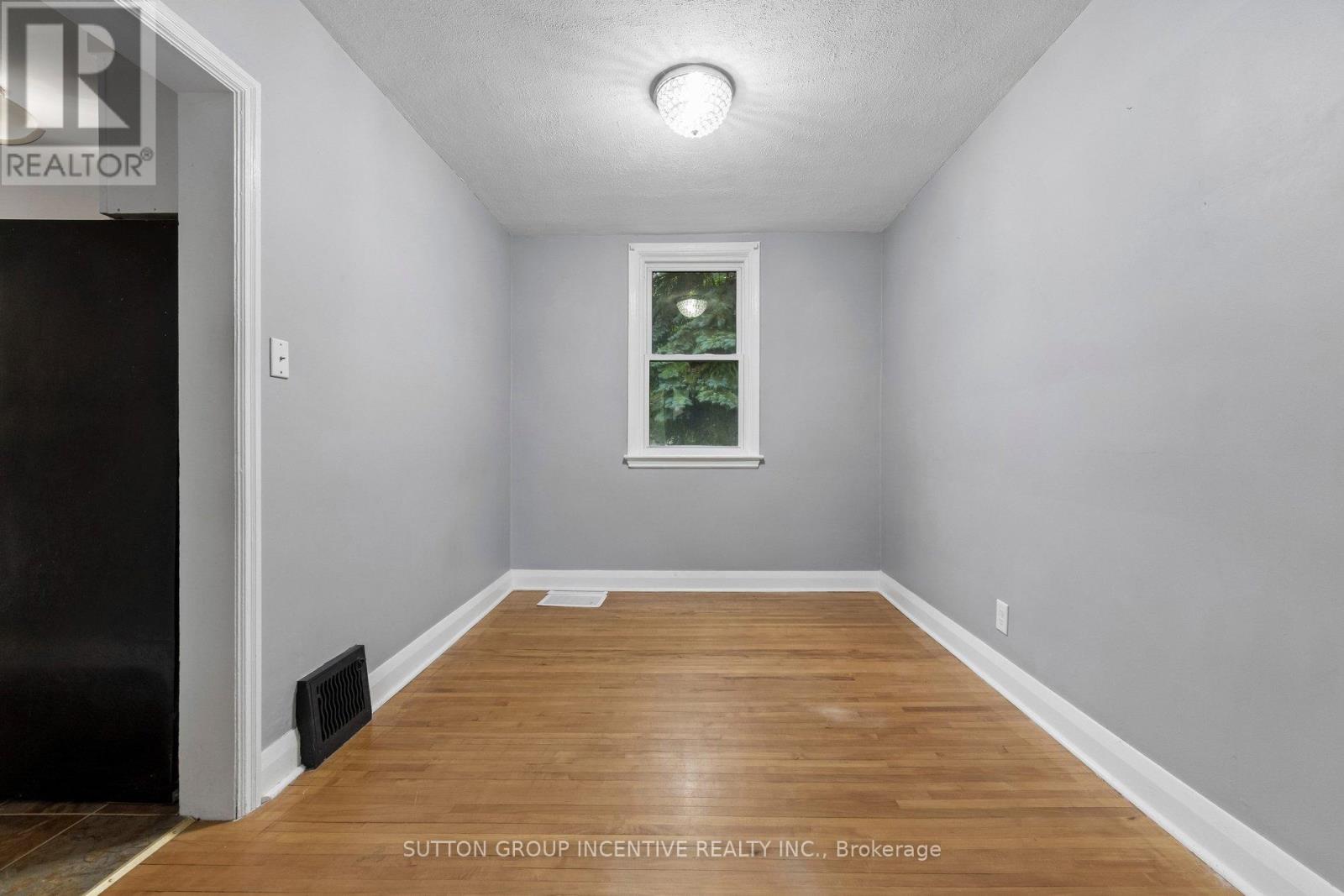581 ARNDON AVENUE - 11