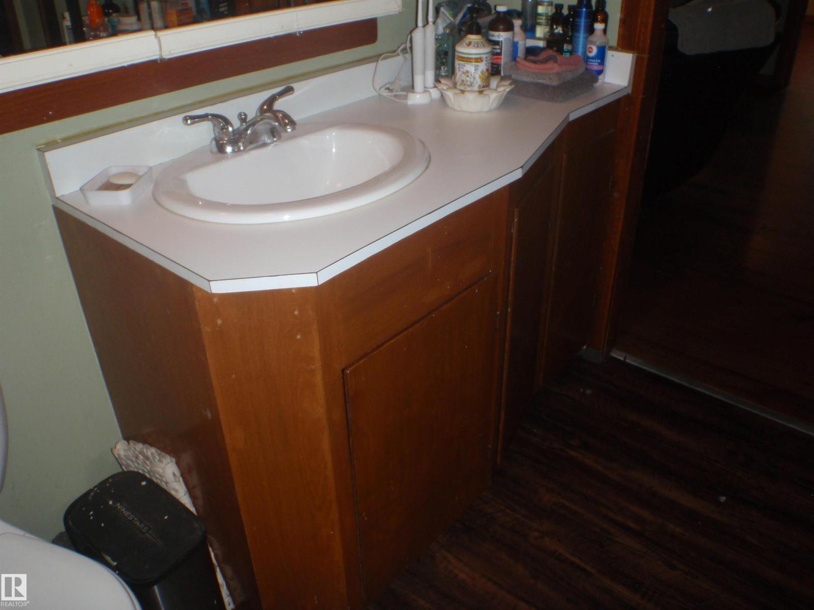 59204 Range Rd 23 — photo 34