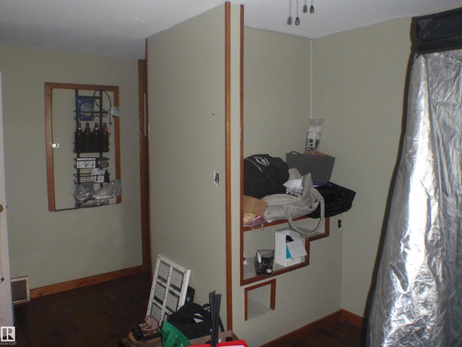 59204 Range Rd 23 — photo 36
