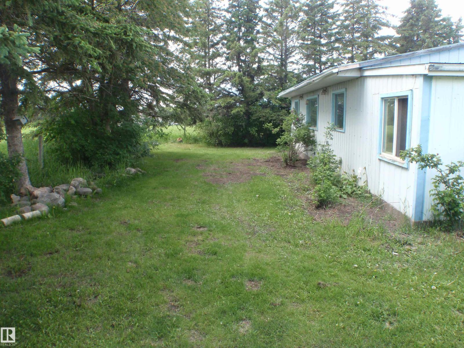 59204 Range Rd 23 - photo 5