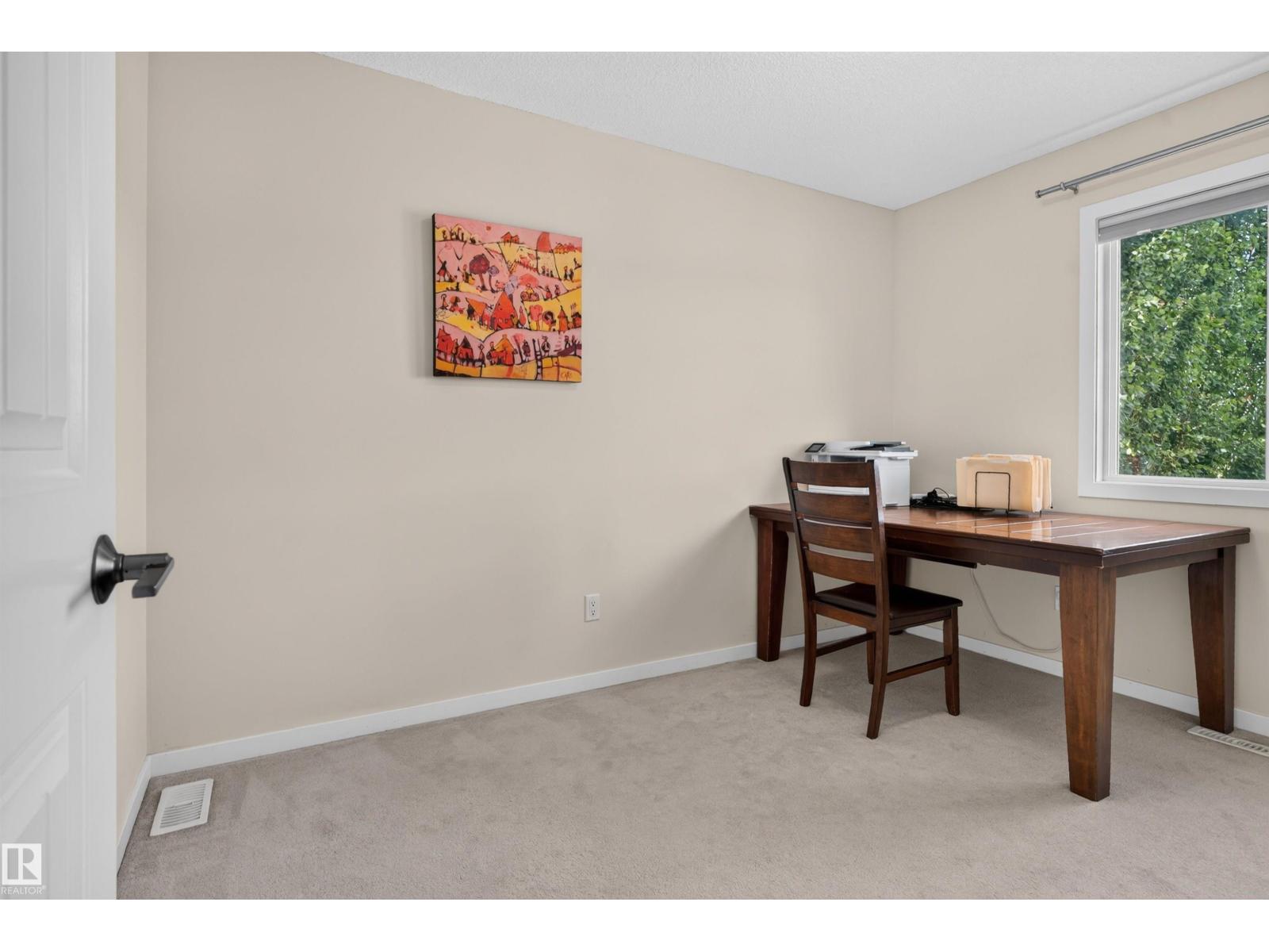 6928 22 AV SW — photo 17