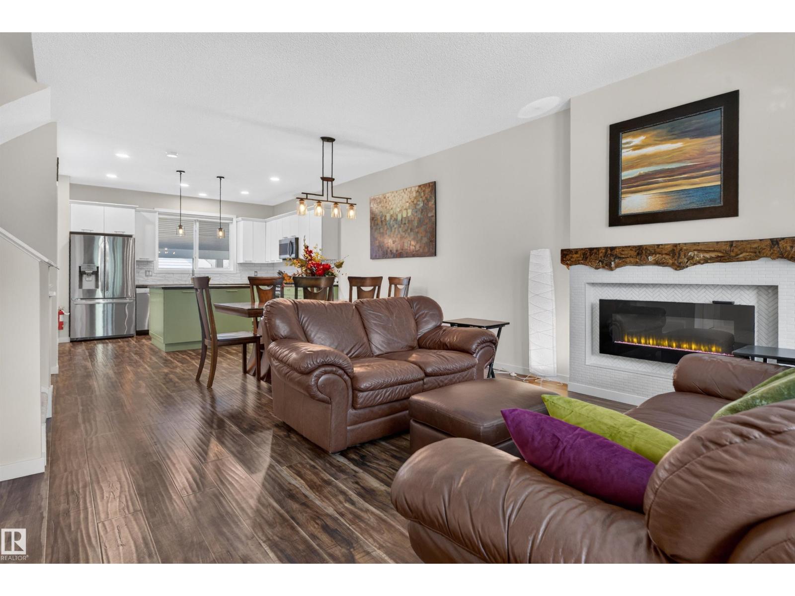 6928 22 AV SW - photo 4