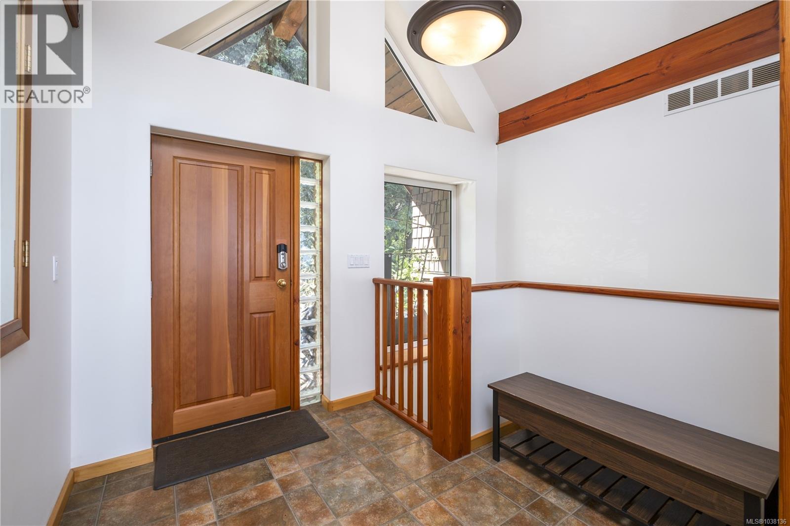145 Petroglyph Way - 11