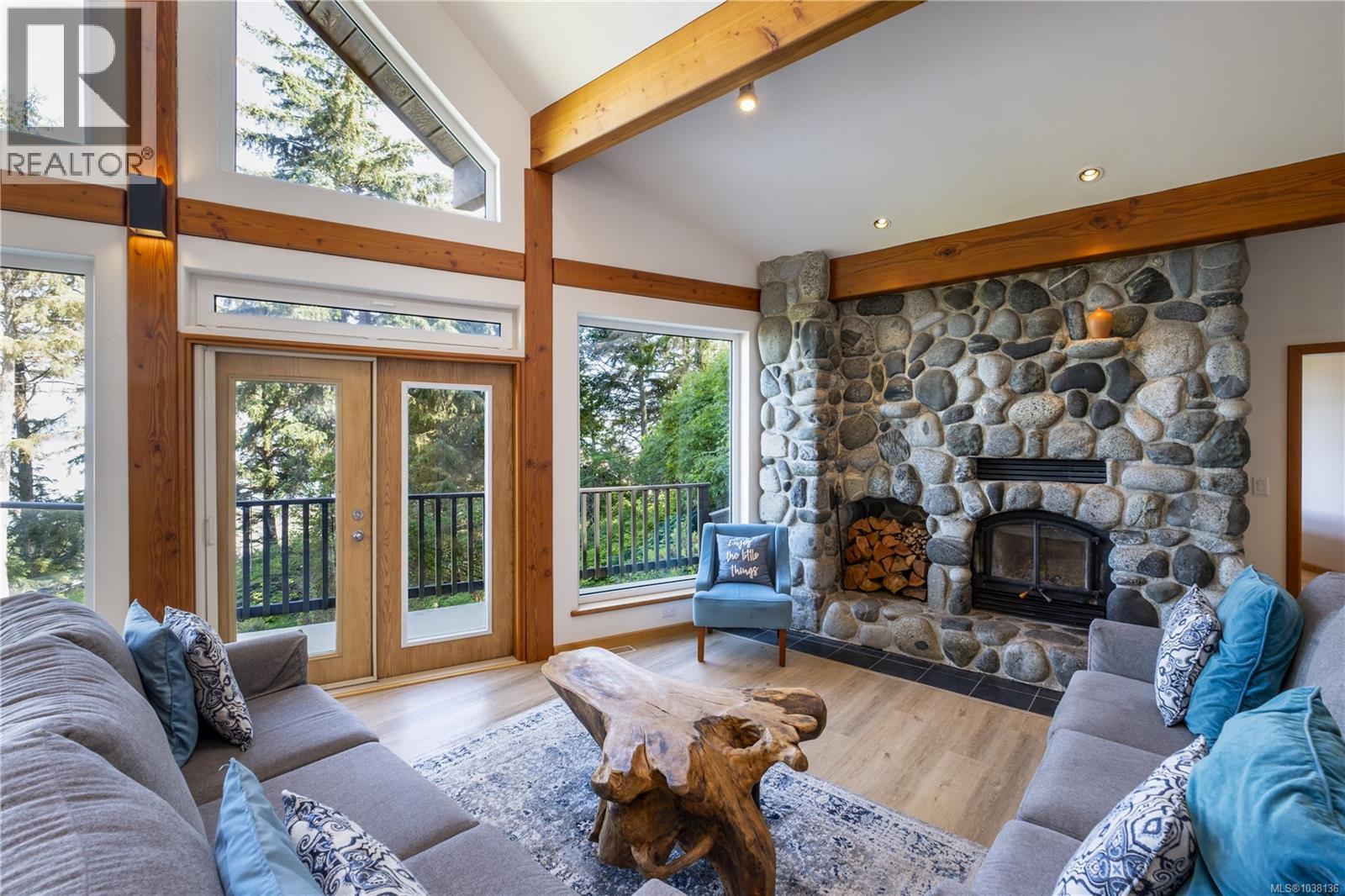 145 Petroglyph Way - 23
