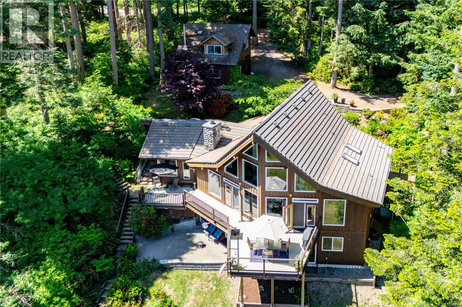 145 Petroglyph Way - 5