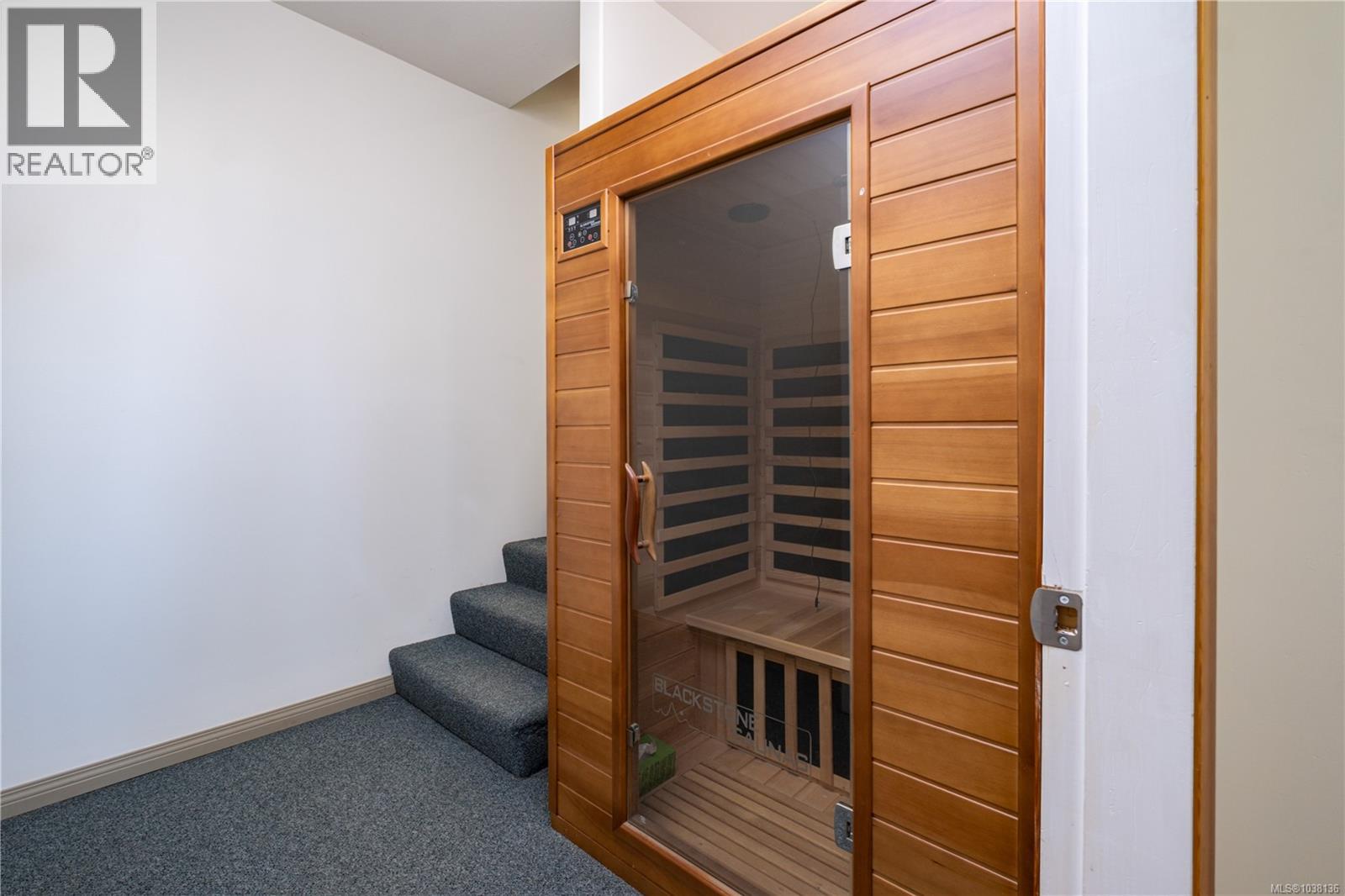 145 Petroglyph Way - 48