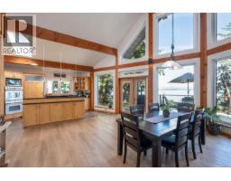 Pantry - 145 Petroglyph Way, Quadra Island, BC V0P1N0 Photo 14