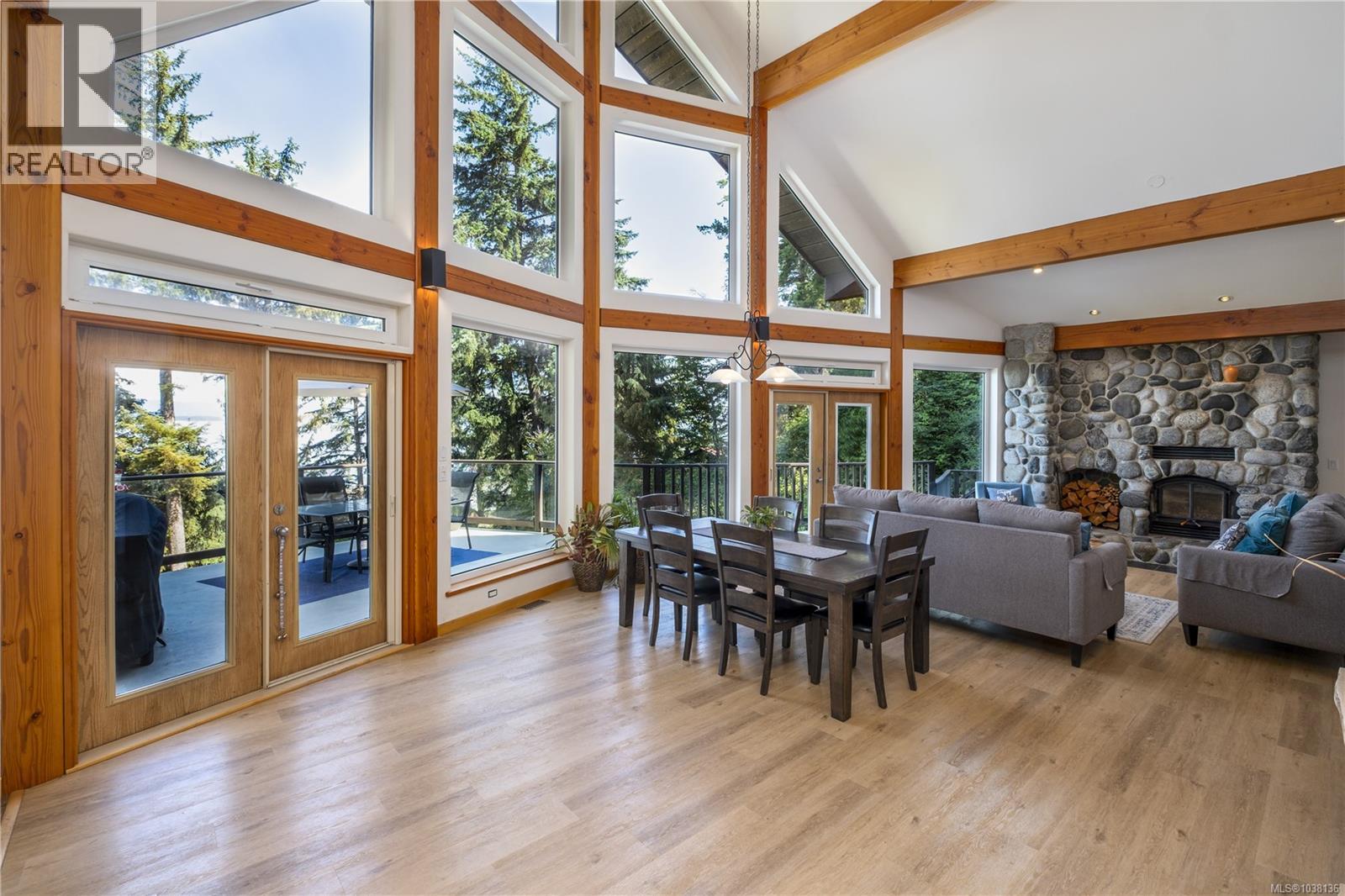 145 Petroglyph Way - 13