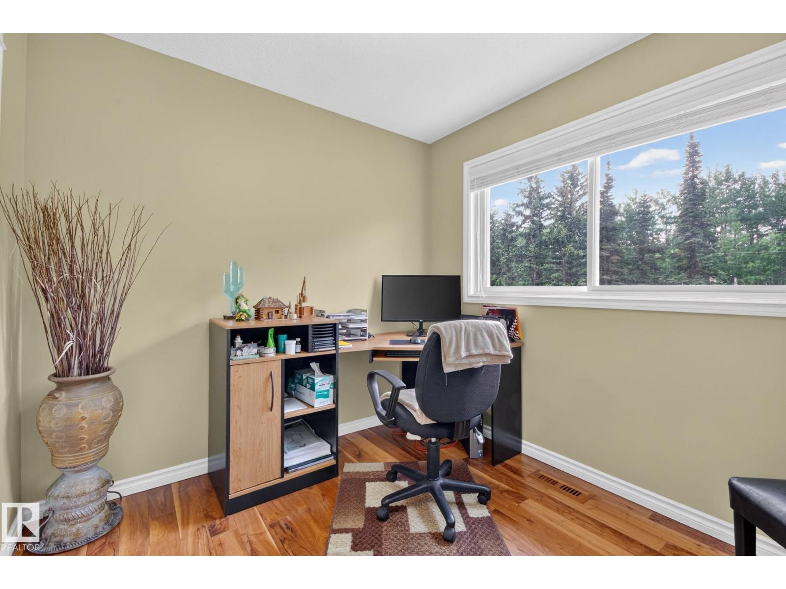 #26 51022 RGE ROAD 221 - 17