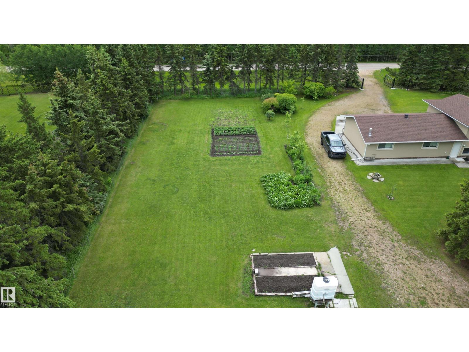#26 51022 RGE ROAD 221 - 47