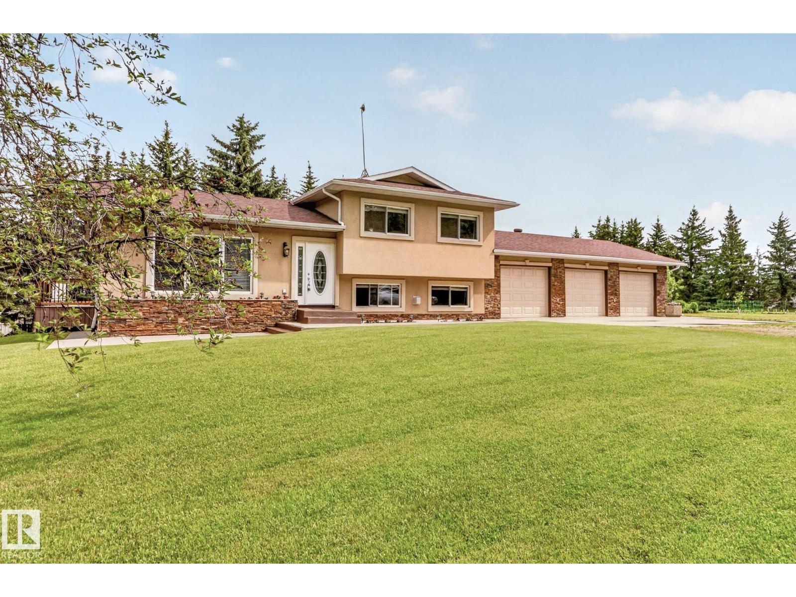 #26 51022 RGE ROAD 221 - 50