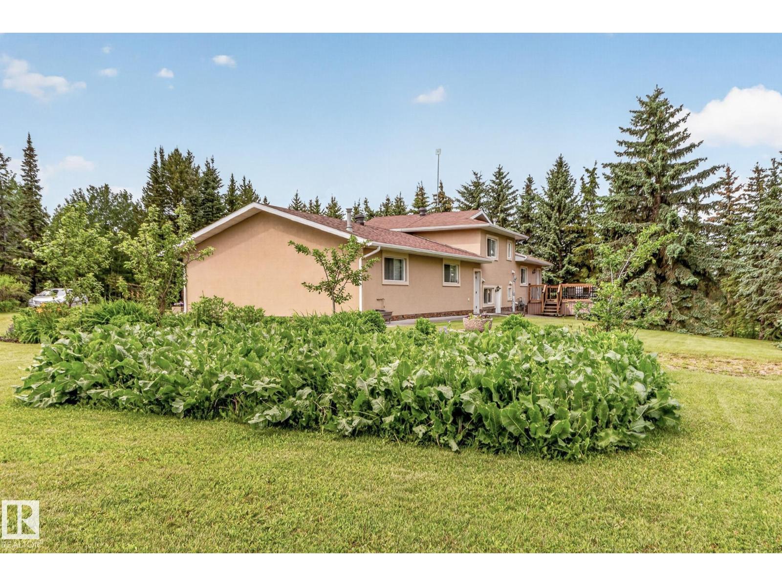 #26 51022 RGE ROAD 221 - 53