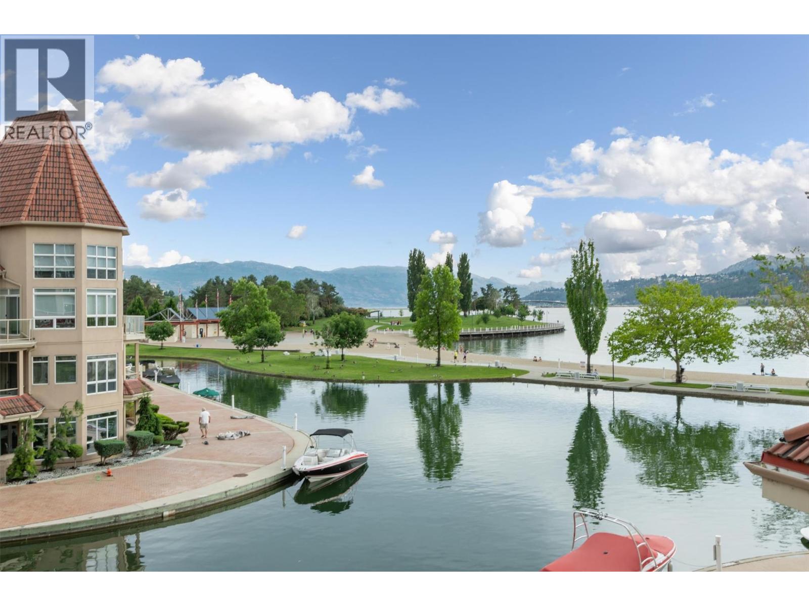 332 1088 Sunset Drive, Kelowna