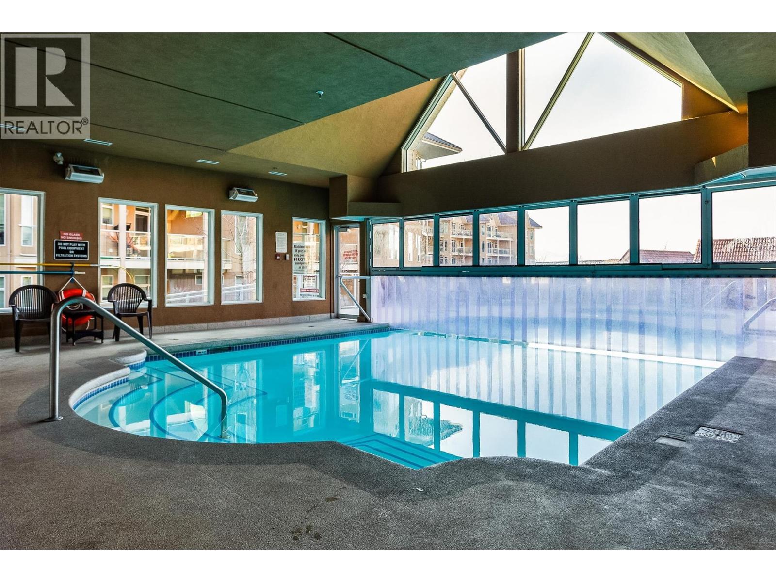 332 1088 Sunset Drive, Kelowna