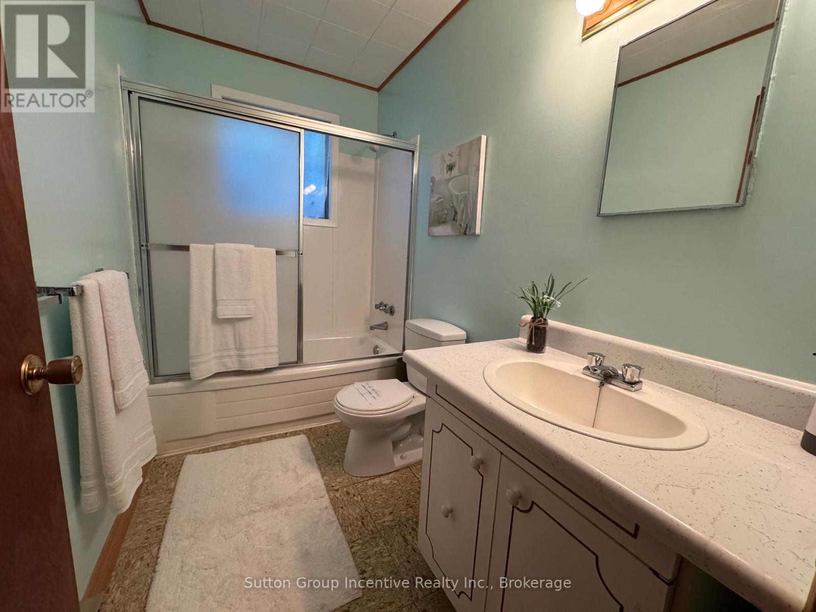 1017 GOLDFINCH COURT - 13