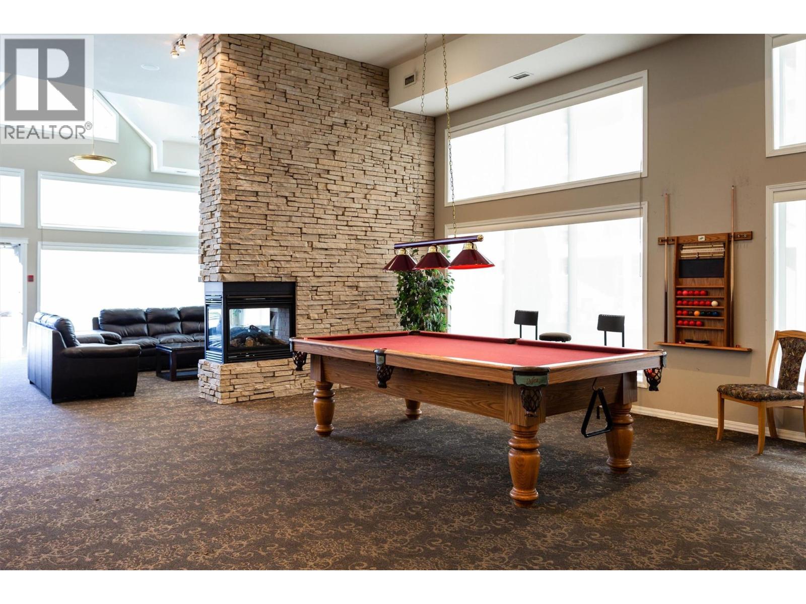 332 1088 Sunset Drive, Kelowna