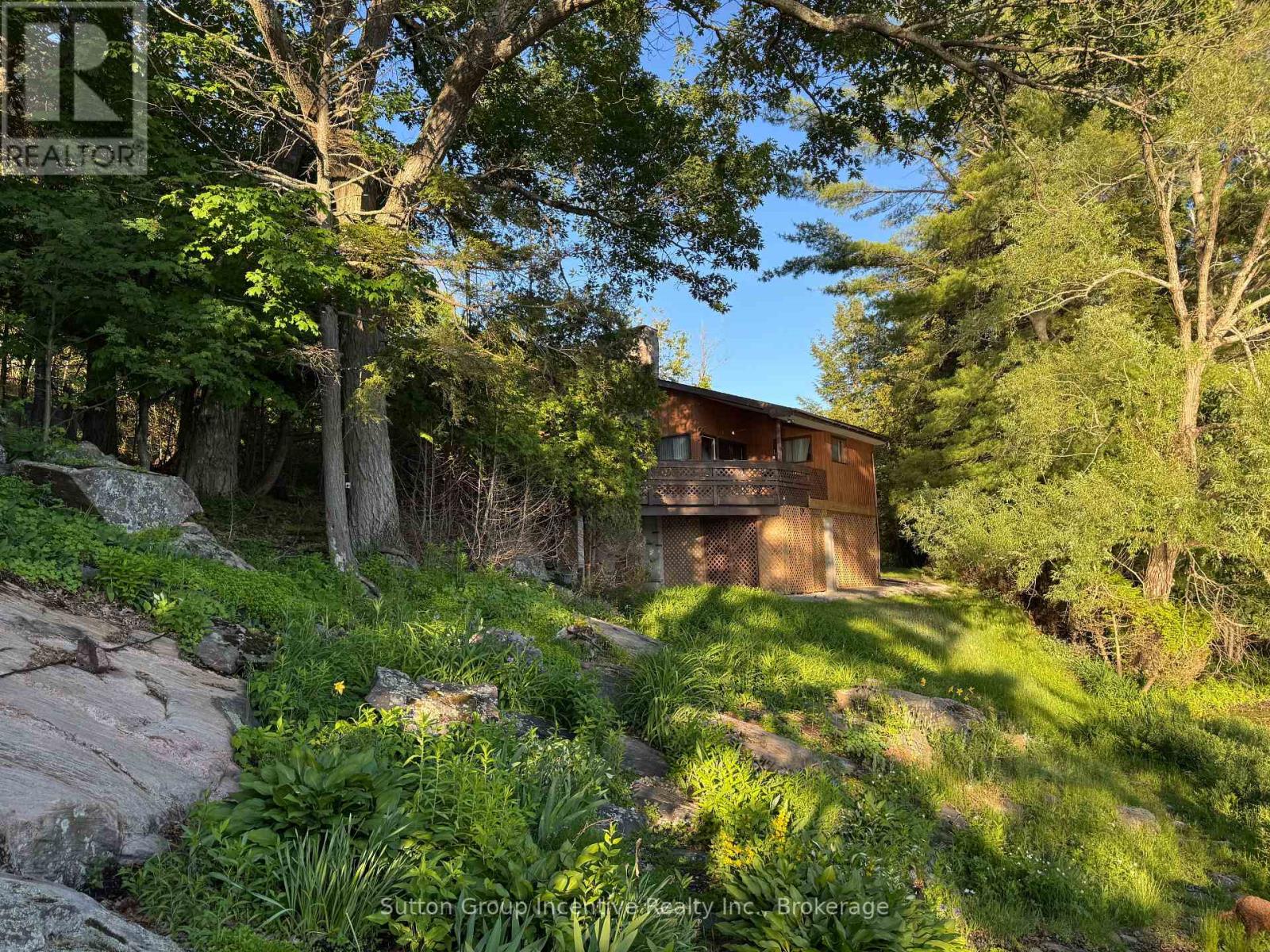 1017 GOLDFINCH COURT - 2