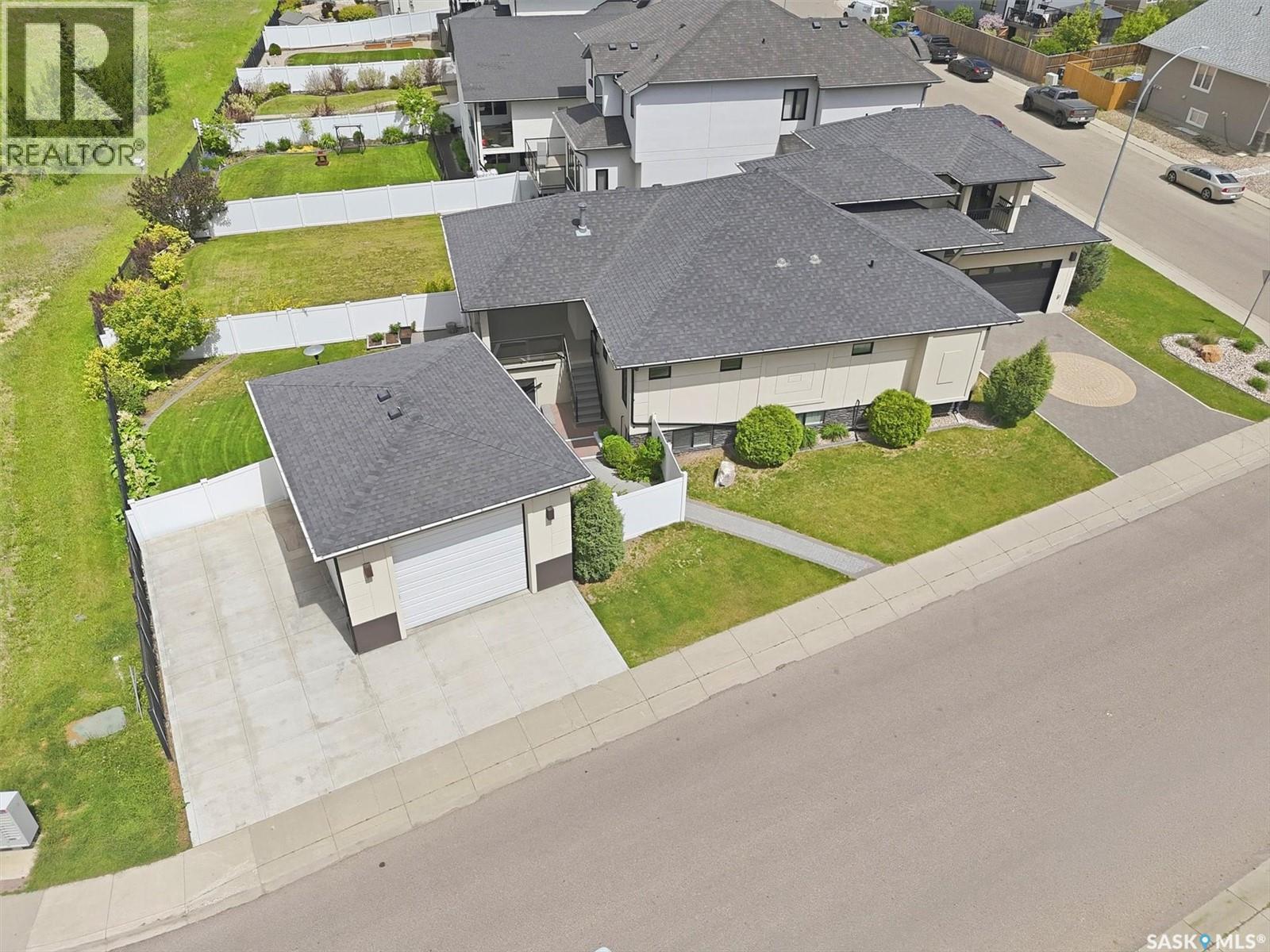 327 Hastings LANE - 3